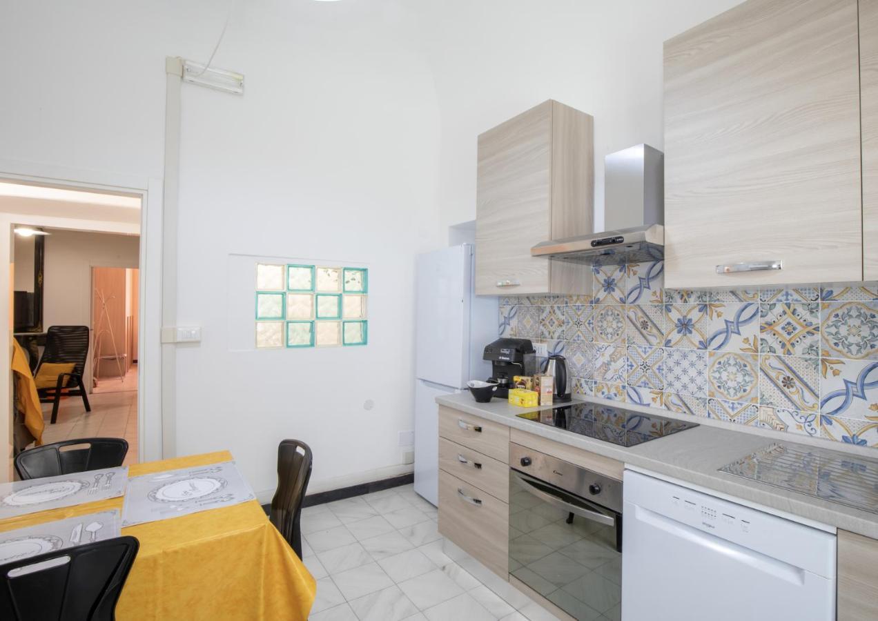 Ferienwohnung Via Manzoni Savona Exterior foto